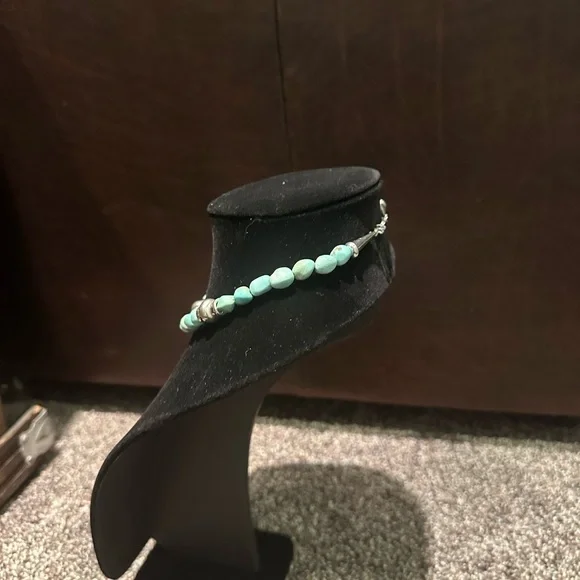 Hand Crafted Natural Turquoise & Sterling Silver Beaded Choker - Picture 3 of 4
